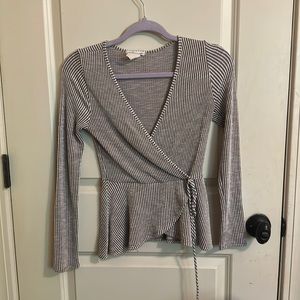 V neck top